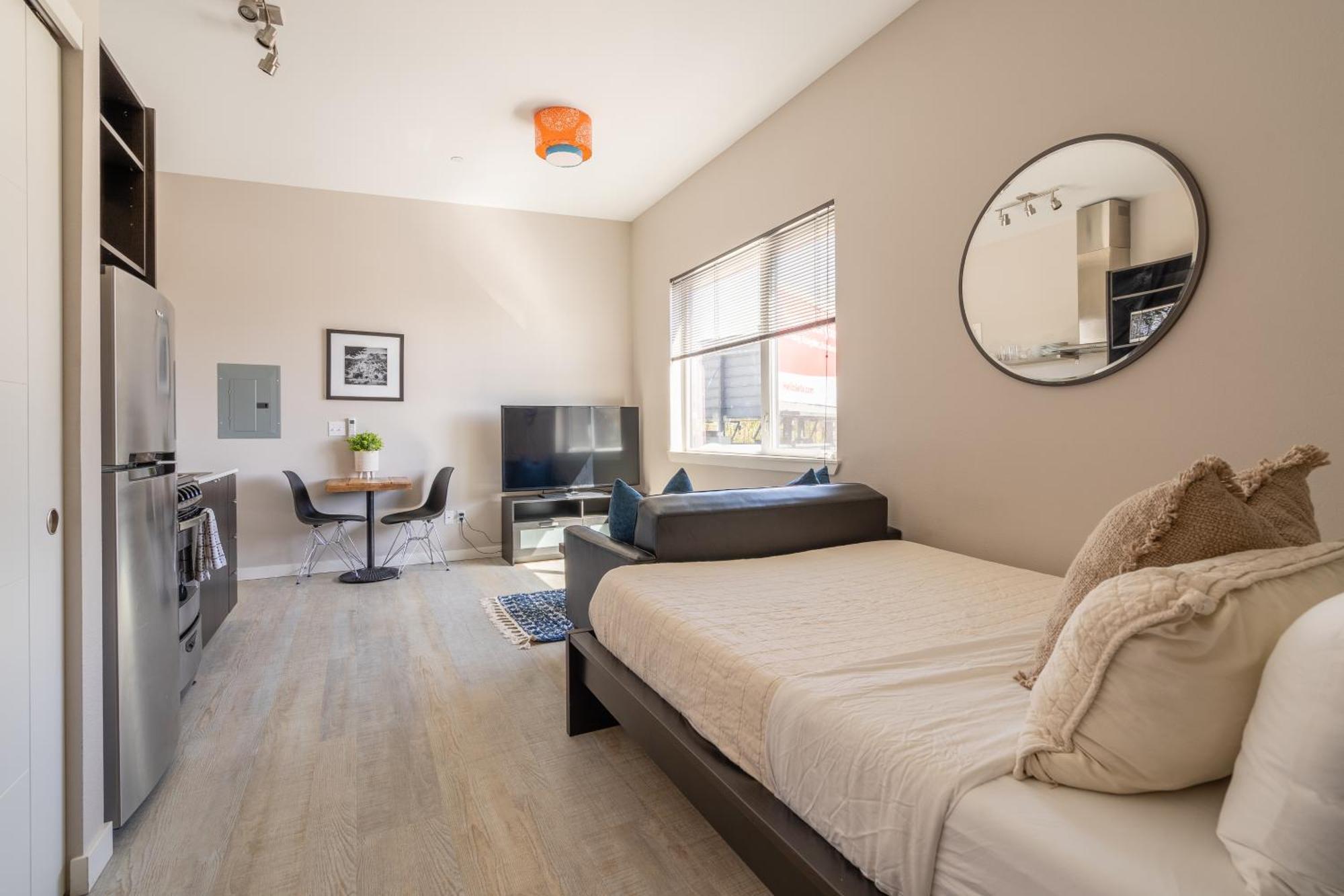 Sunny Studio Apartment - Food Carts, Coffee & Bars Πόρτλαντ Εξωτερικό φωτογραφία