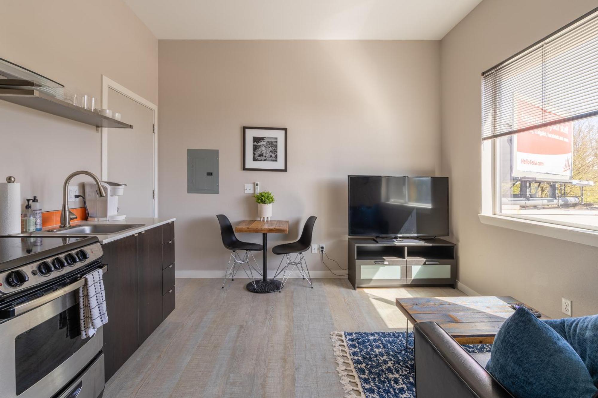 Sunny Studio Apartment - Food Carts, Coffee & Bars Πόρτλαντ Εξωτερικό φωτογραφία